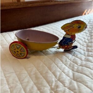 VINTAGE TIN LITHOGRAPH T OY; RABBIT PULLING EGG CART
